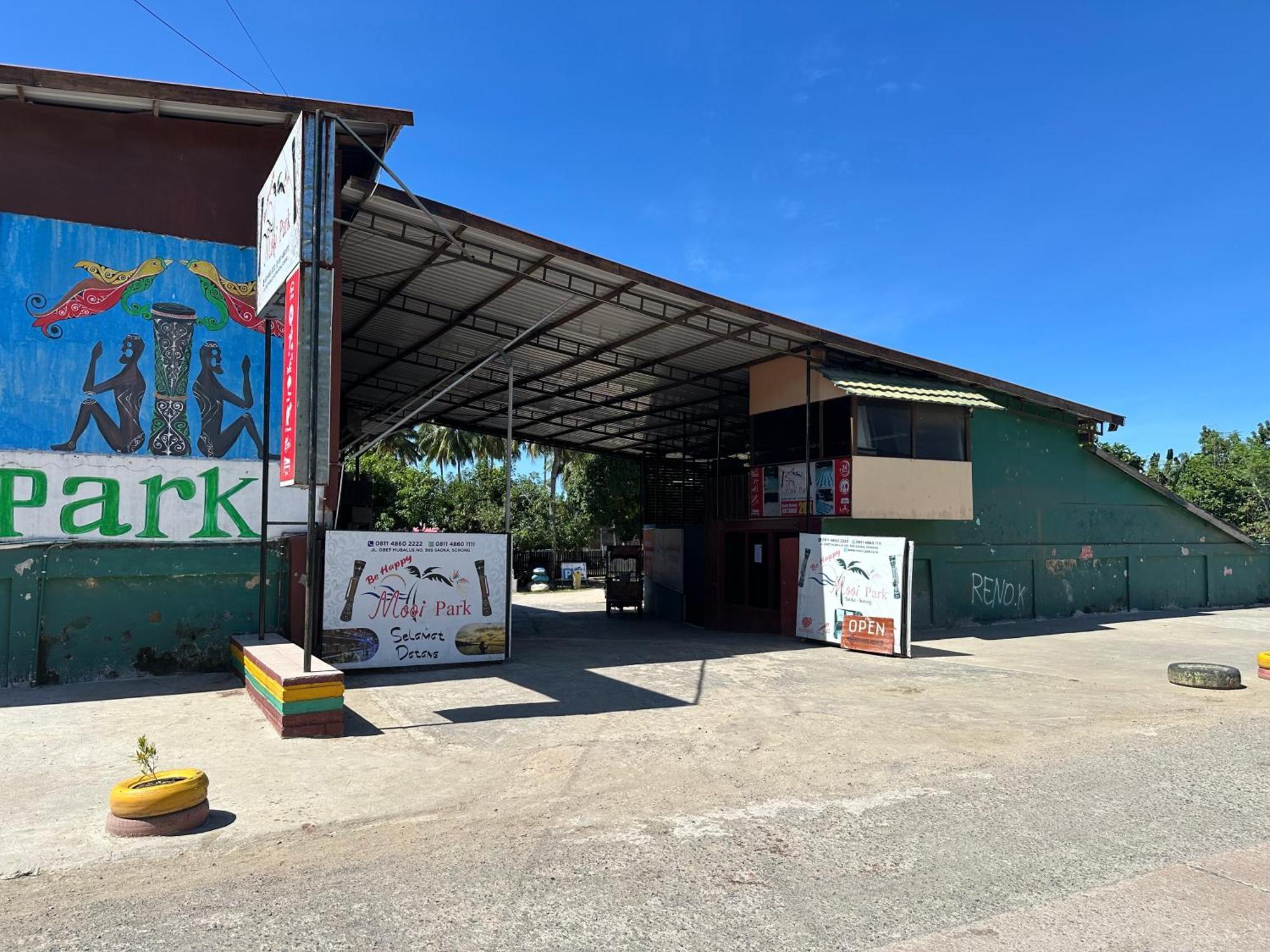 Hotel Mooi Park Sorong Exterior foto